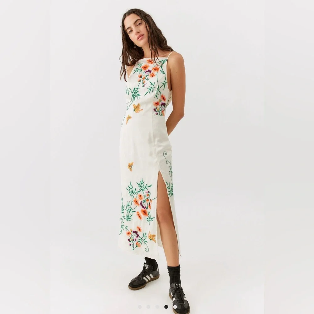 NWT UO Phoenix Embroidered MIDI Dress XS - Picture 1 of 15